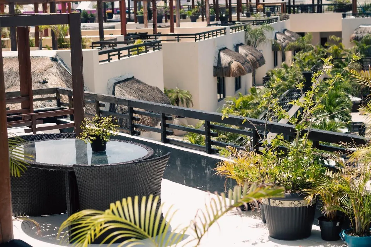 Aldea Thai By Oceanfront